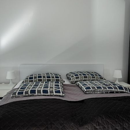 Apartament Przy Parku Z Duzym Tarasem ,Prywatny Parking Apartment Swinoujscie Ngoại thất bức ảnh