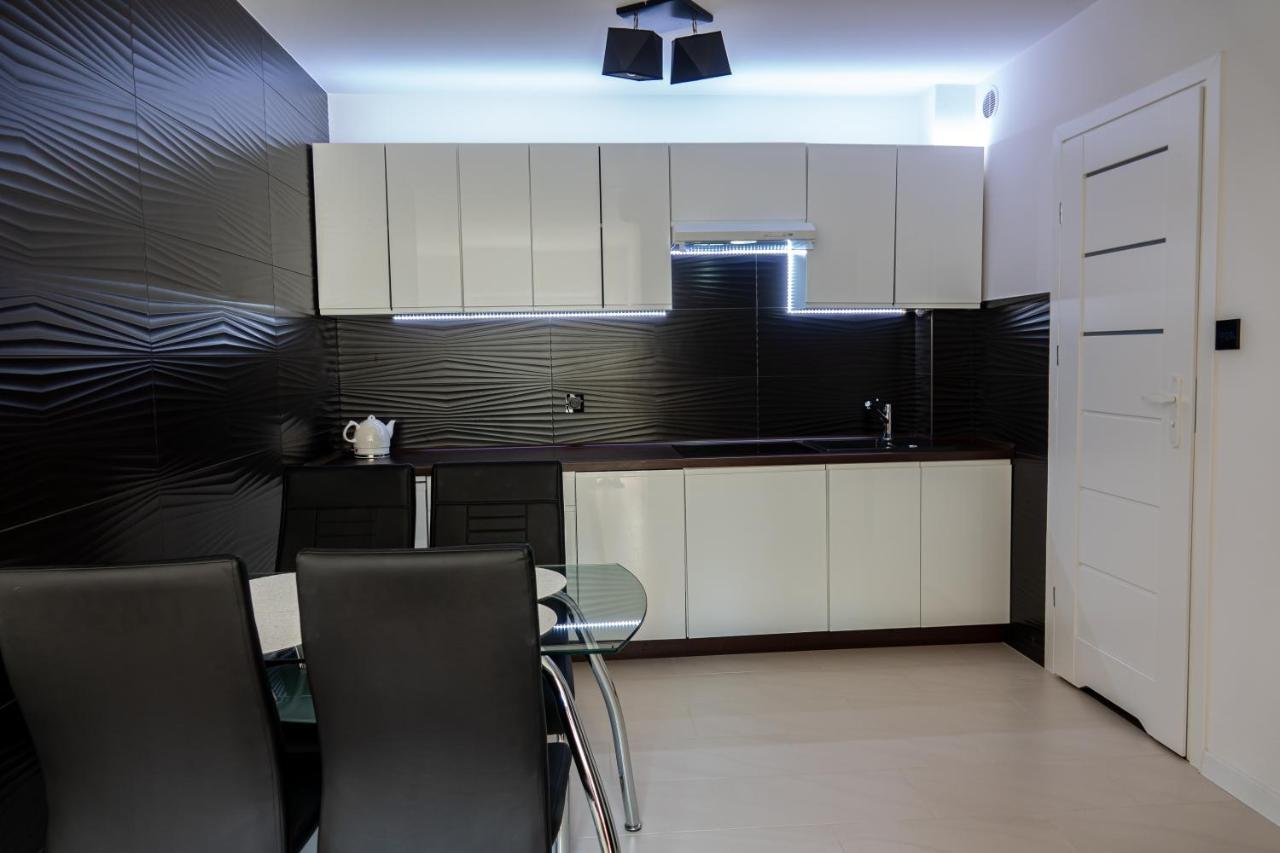 Apartament Przy Parku Z Duzym Tarasem ,Prywatny Parking Apartment Swinoujscie Ngoại thất bức ảnh